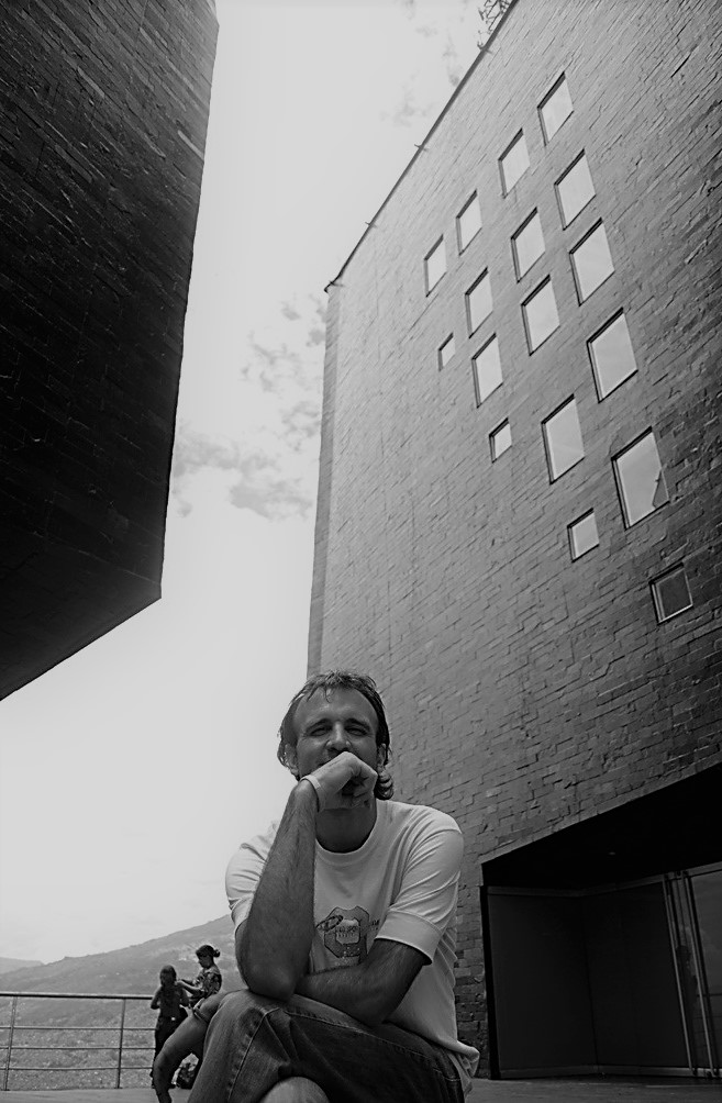 Federico Caneva Perfil Arquitecto
